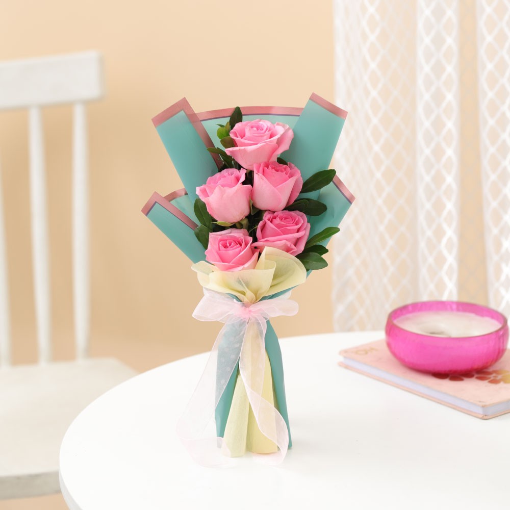 IGP - Pink 5 Roses Rose Bouquet Price - Buy Online at Best Price in India