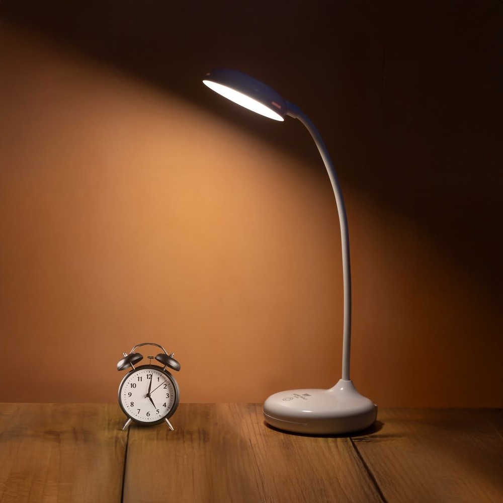 Weird Wolf 3 Colour Mode 4 W Rechargeable Table/Study/Desk Lamp