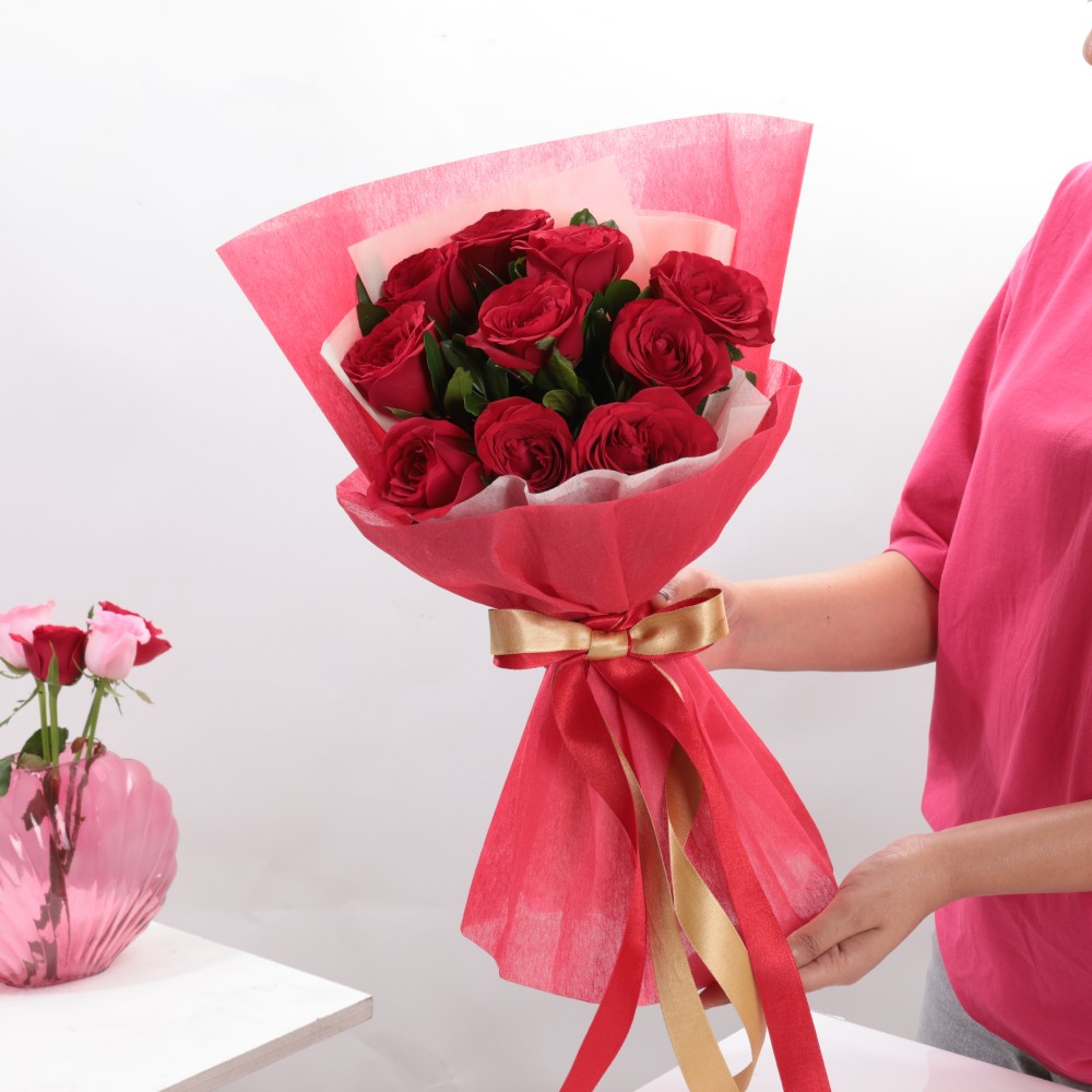 IGP Special 10 Red Roses Bouquet Price - Buy Online at Best Price in India