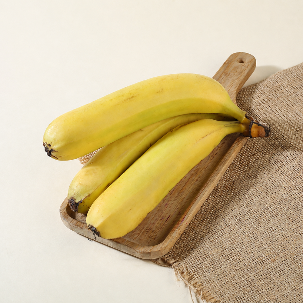 Banana (Baale Hannu)