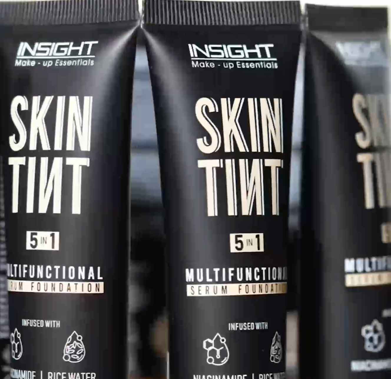 Insight Cosmetics Skin Tint 5 In 1 Multifunctional Serum Foundation ...