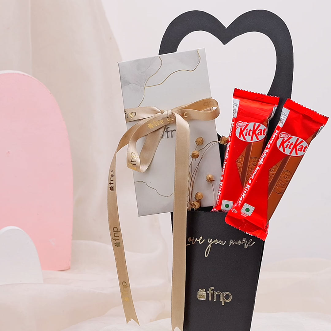 Valentine Keepsake Gift Hamper (Multicolour) - FNP Price - Buy Online ...